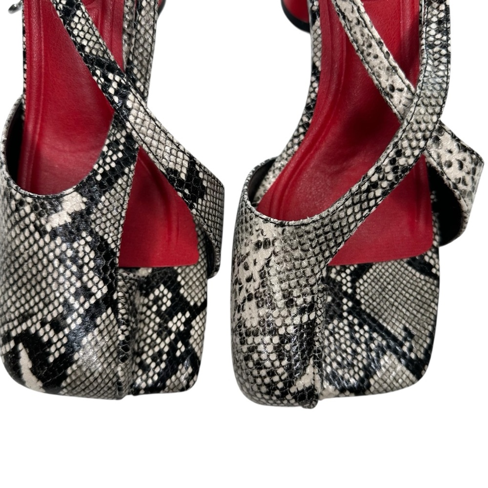 AZALEA WANG BUIKY SNAKE CONTRAST CURVED HEEL OPEN TOE PUMP - Picture 5 of 11